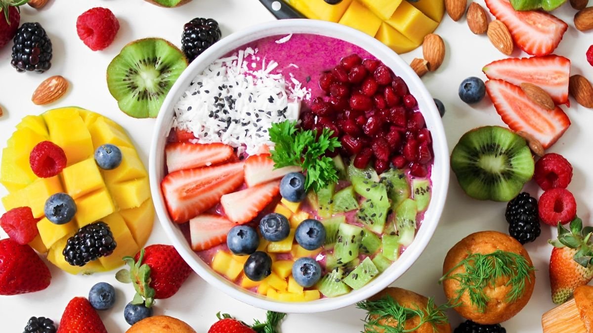 Vegetarians can avoid obesity, high cholesterol, diabetes, and many more. Know the health benefits of vegetarian food.