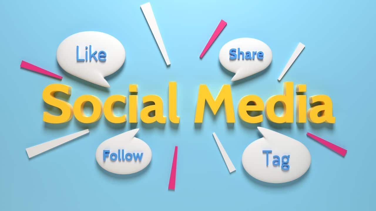 How To Become a Successful Freelance Social Media Manager